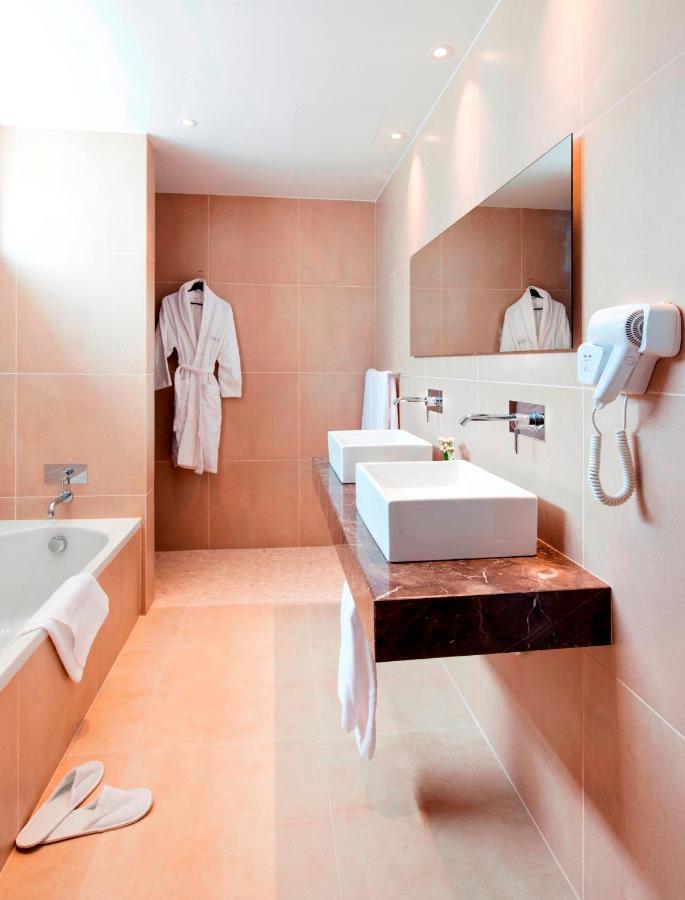Gold Lagoon Kosher Hotel 파포스 외부 사진